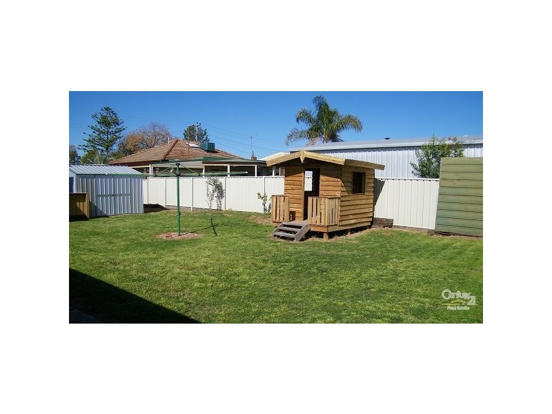 27 Haverfield Street, Echuca VIC 3564