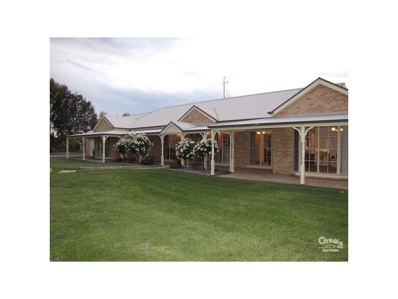 90 Fehring Lane, Echuca VIC 3564