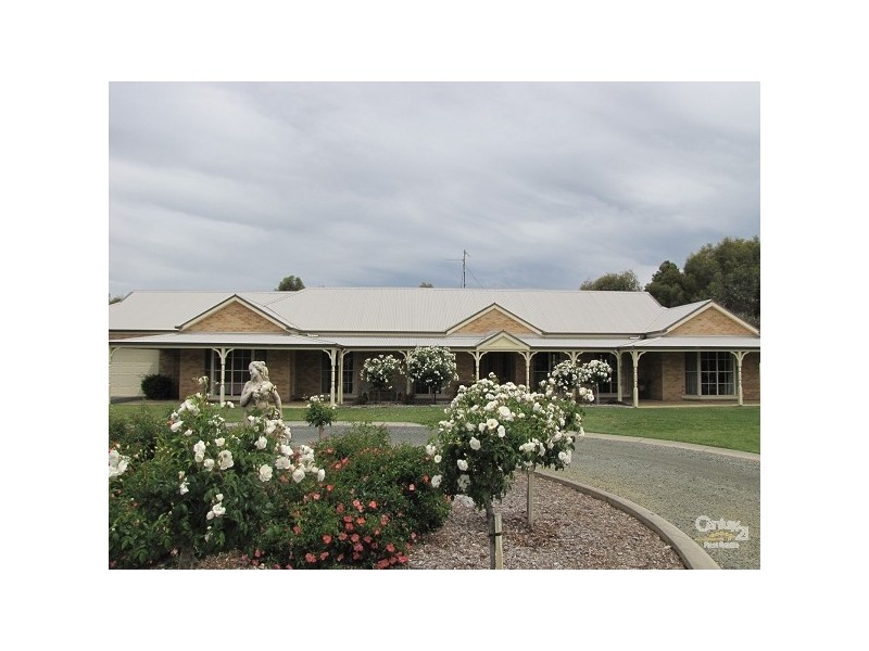 90 Fehring Lane, Echuca VIC 3564
