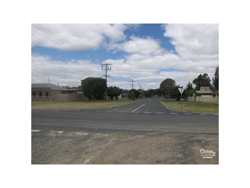 10 Council Street, Moama NSW 2731