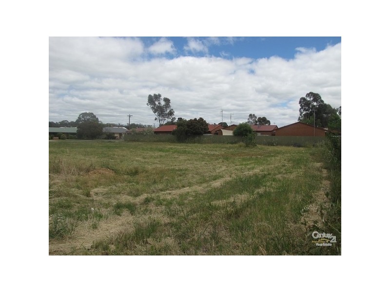 10 Council Street, Moama NSW 2731