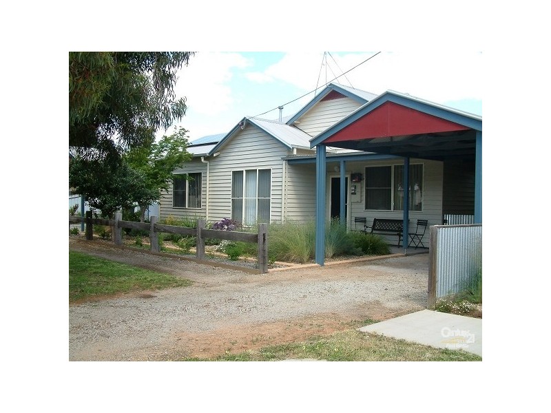 25 Mckinlay, Echuca VIC 3564