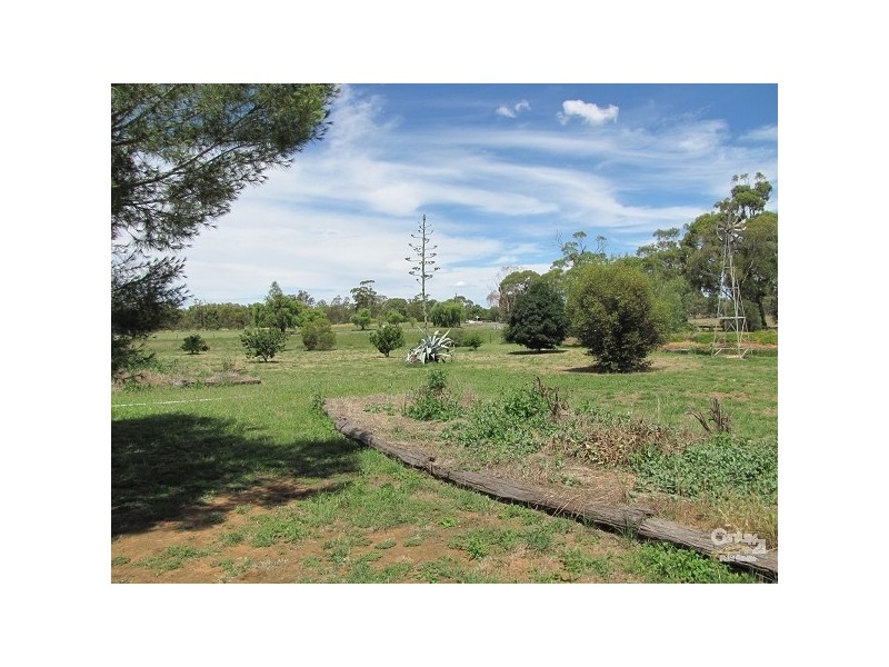 601 Clifton Street, Mathoura NSW 2710