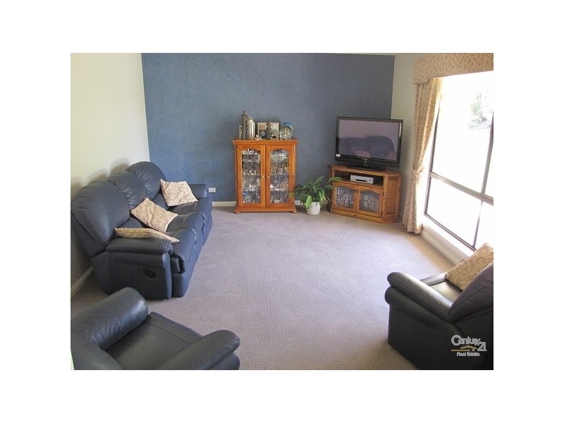 14 Kingfisher Drive East, Moama NSW 2731