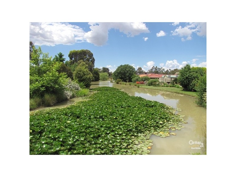 14 Kingfisher Drive East, Moama NSW 2731
