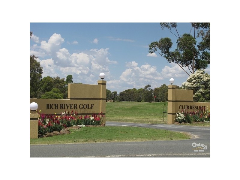 14 Kingfisher Drive East, Moama NSW 2731