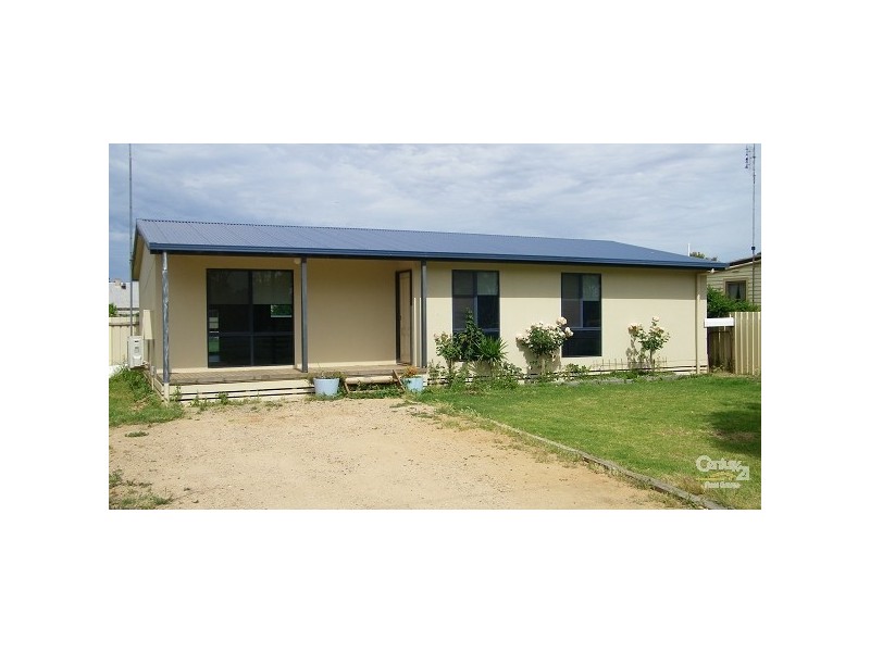 2/17 Moama Street, Mathoura NSW 2710