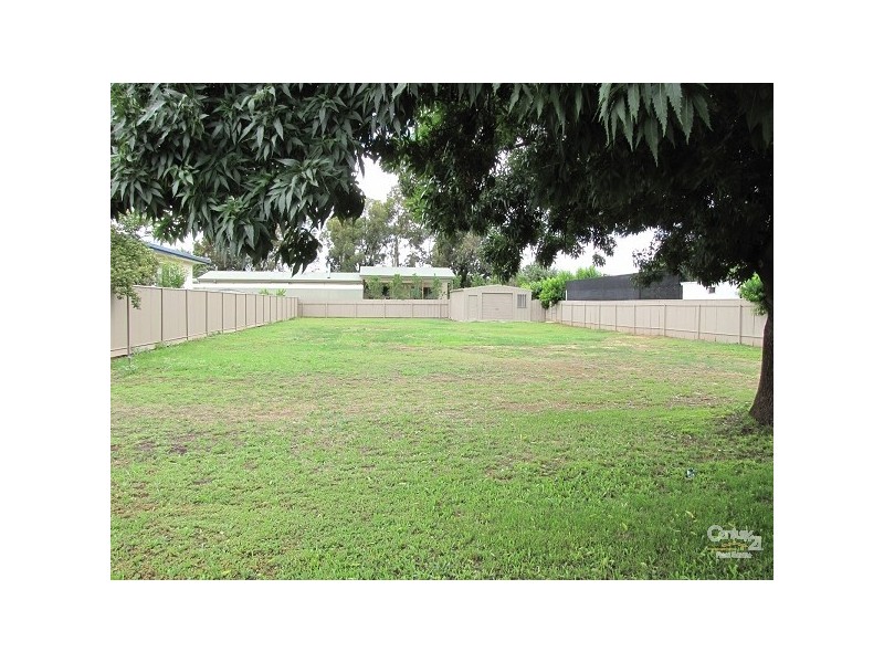 69 Pakenham St, Echuca VIC 3564