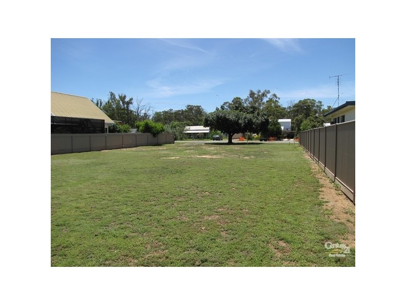 69 Pakenham St, Echuca VIC 3564