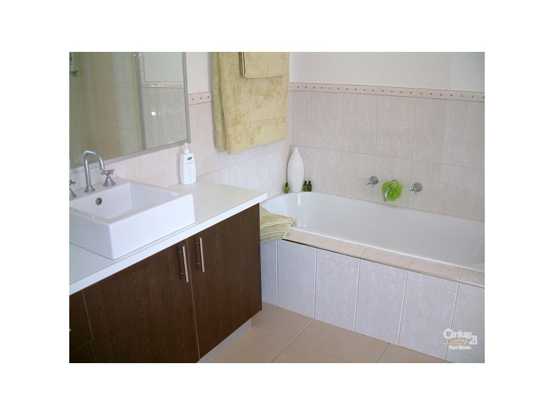 143 Pakenham Street, Echuca VIC 3564