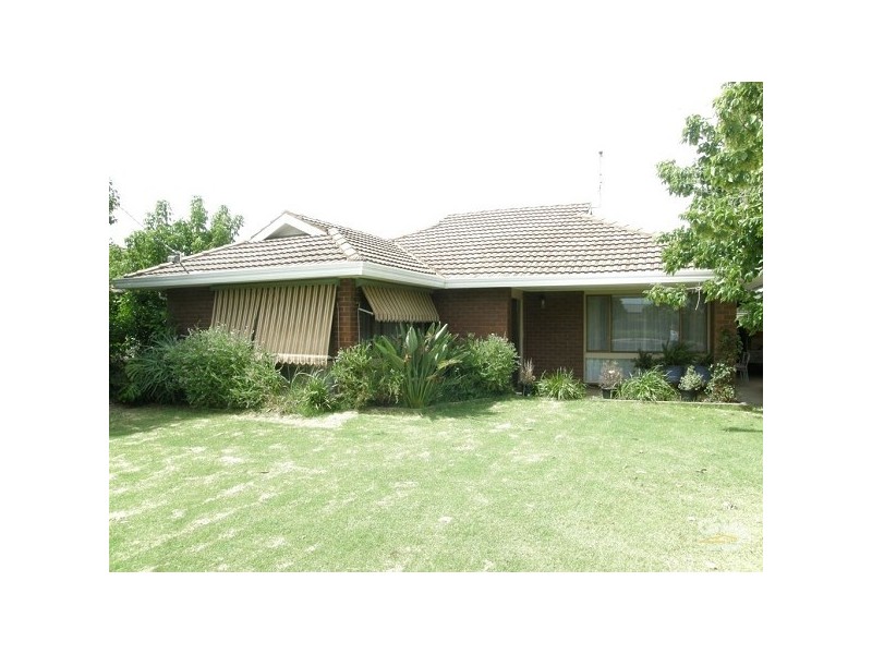 339 Ogilvie Avenue, Echuca VIC 3564