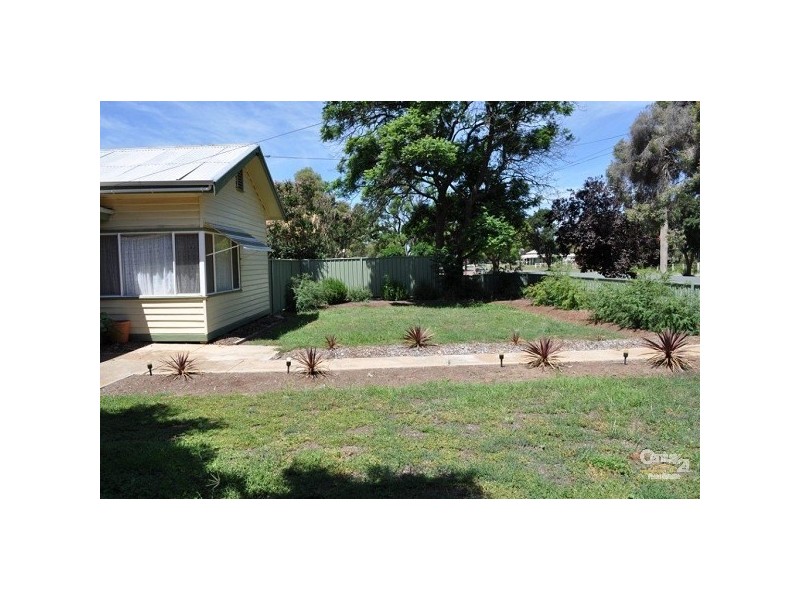 34 Livingstone Street, Mathoura NSW 2710