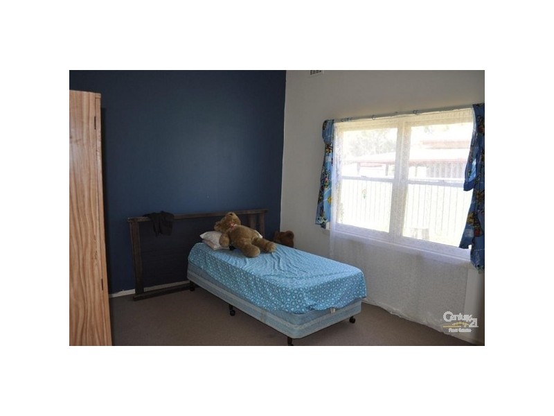 34 Livingstone Street, Mathoura NSW 2710
