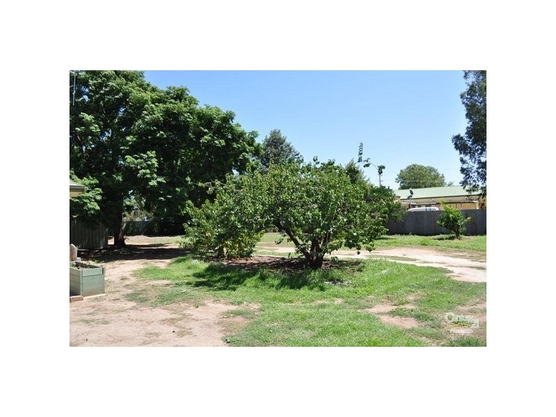 34 Livingstone Street, Mathoura NSW 2710