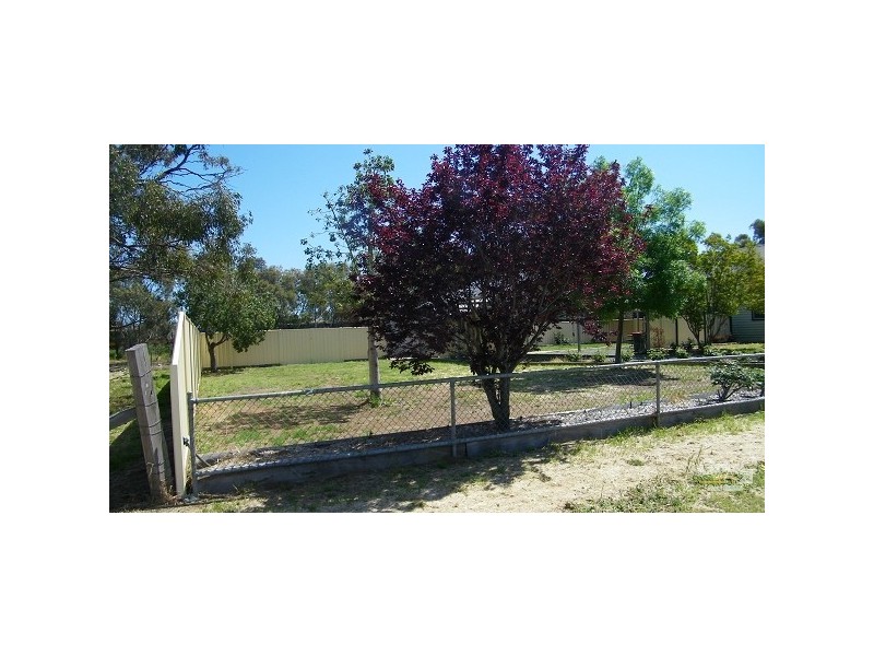 15 Livingstone Street, Mathoura NSW 2710