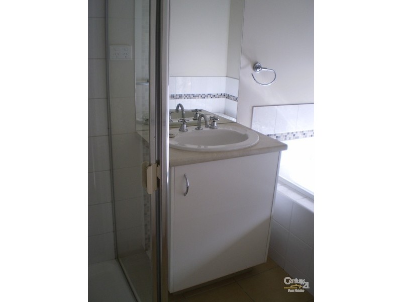 12 Elm Street, Echuca VIC 3564