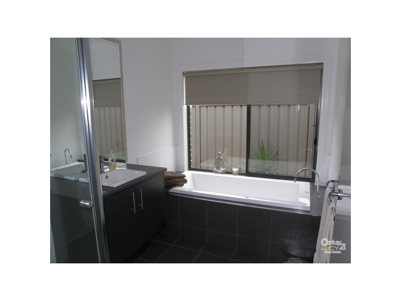 7 Sunset Avenue, Echuca VIC 3564