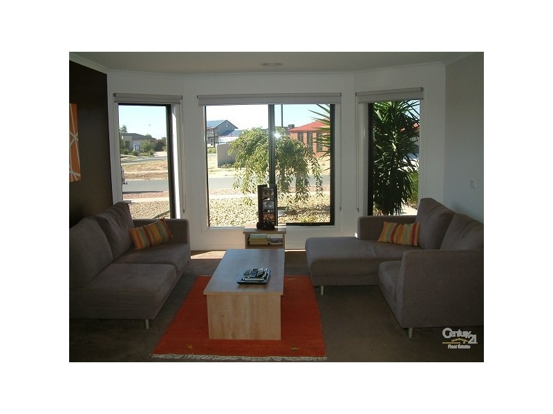 26 Declan Way, Echuca VIC 3564