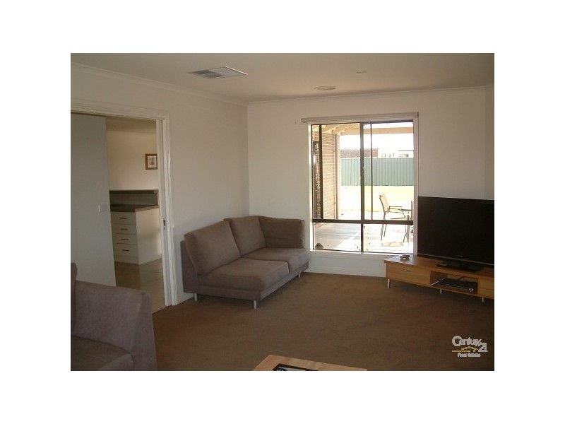 26 Declan Way, Echuca VIC 3564