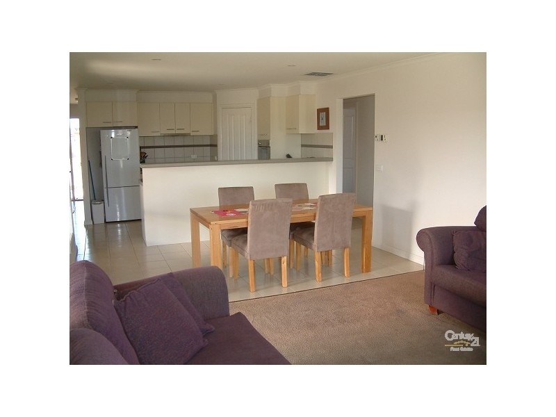 26 Declan Way, Echuca VIC 3564