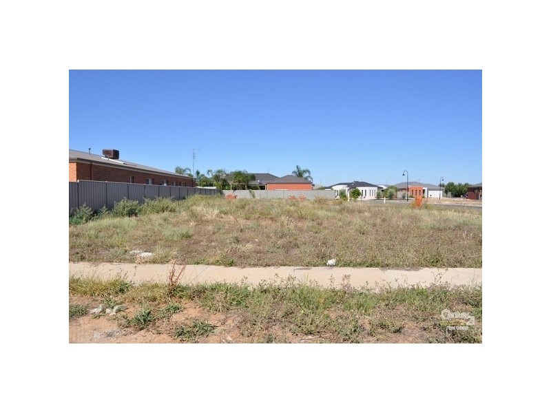 30 Lynch Drive, Echuca VIC 3564