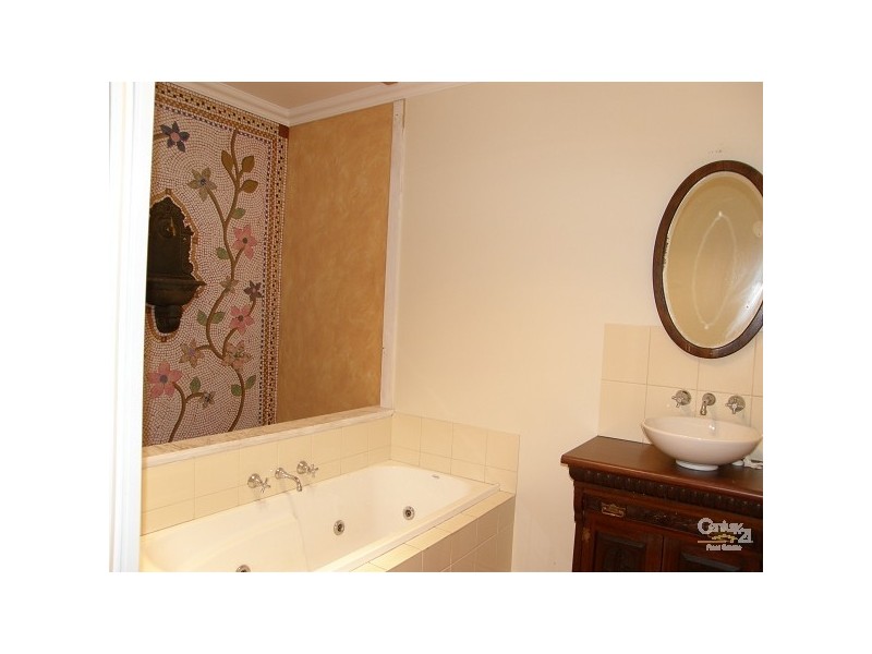 116 Hovell Street, Echuca VIC 3564