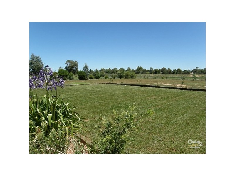 5 Castletown Crt, Echuca VIC 3564