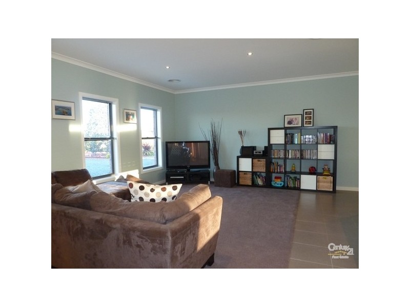 5 Castletown Crt, Echuca VIC 3564