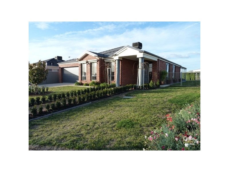 2 Aston Crt, Echuca VIC 3564