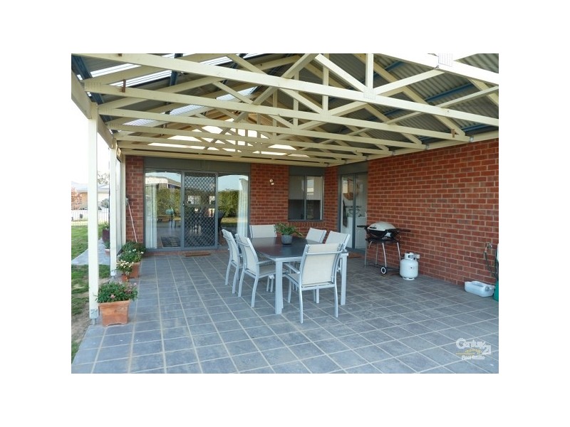 2 Aston Crt, Echuca VIC 3564