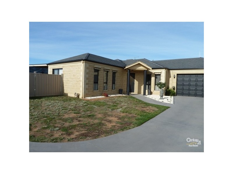 2/35 Wearne Road, Echuca VIC 3564