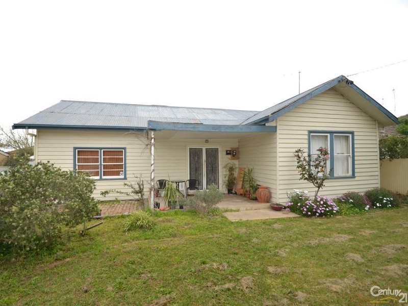 27 Haverfield Street, Echuca VIC 3564