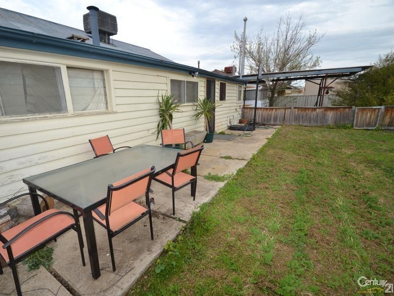 27 Haverfield Street, Echuca VIC 3564