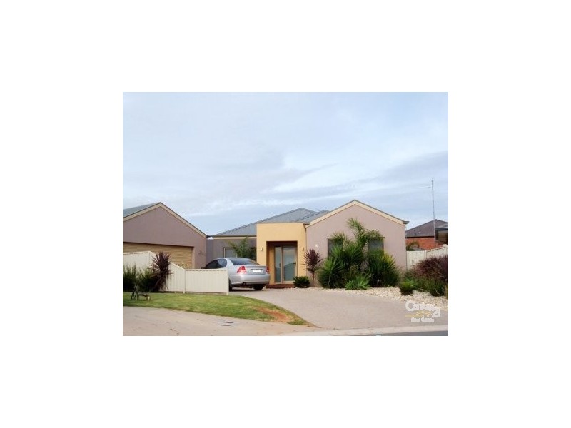 10 Kinross Court Moama, Echuca VIC 3564
