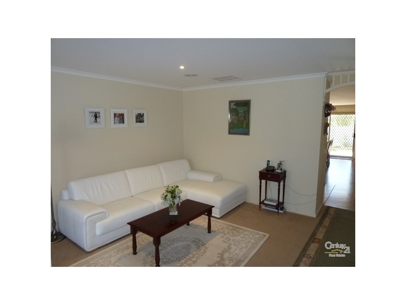 8 Lomond Court, Moama NSW 2731