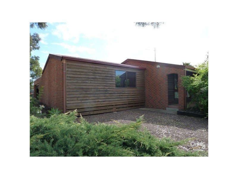 18 Snowden Street, Echuca VIC 3564