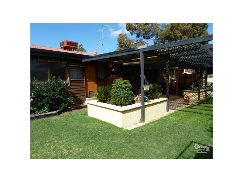 18 Snowden Street, Echuca VIC 3564