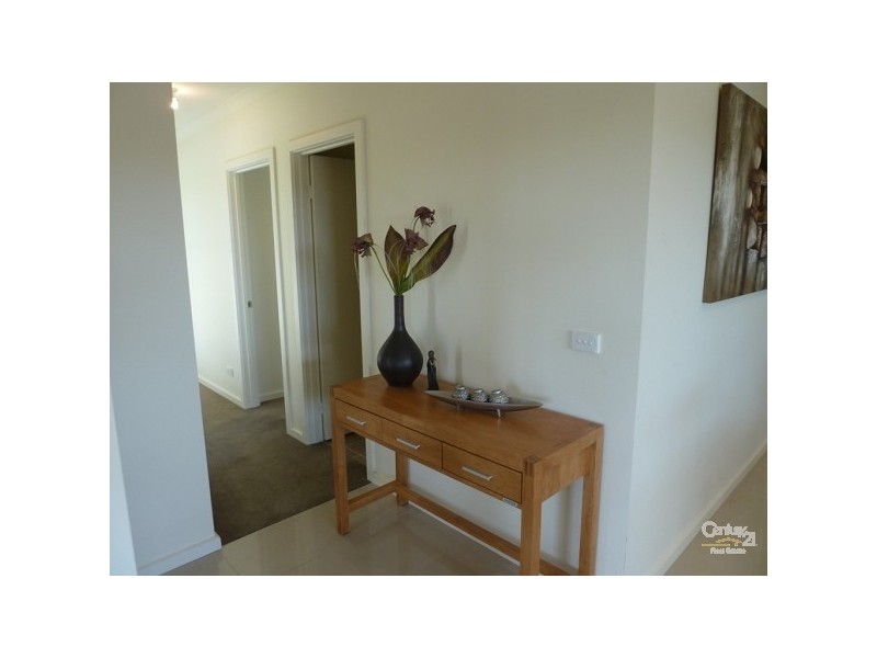 2/25 Sunset Avenue, Echuca VIC 3564