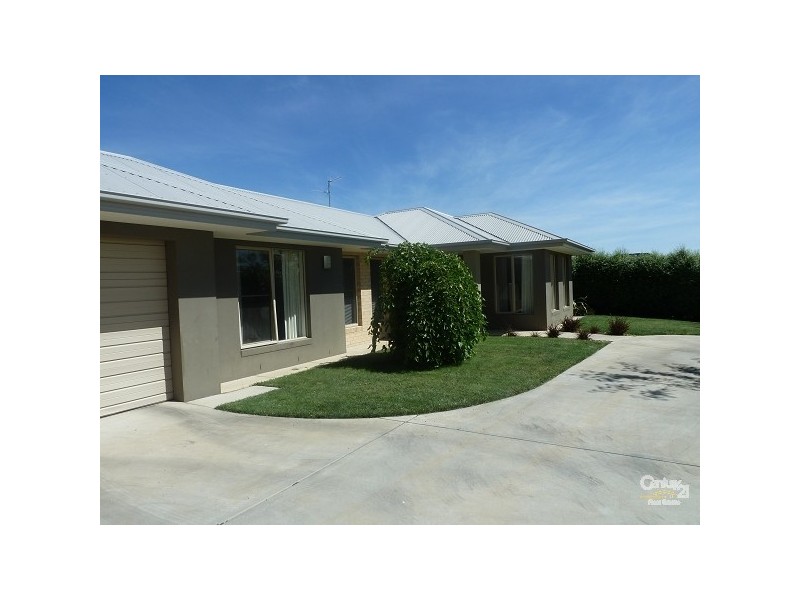 2/25 Sunset Avenue, Echuca VIC 3564