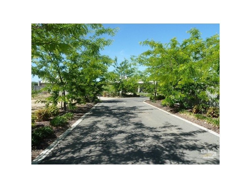 2/25 Sunset Avenue, Echuca VIC 3564