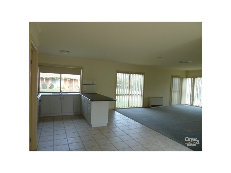 9 Kingfisher Drive East, Moama NSW 2731