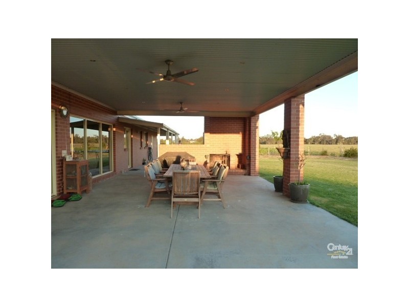 13 Ikona Drive, Echuca VIC 3564