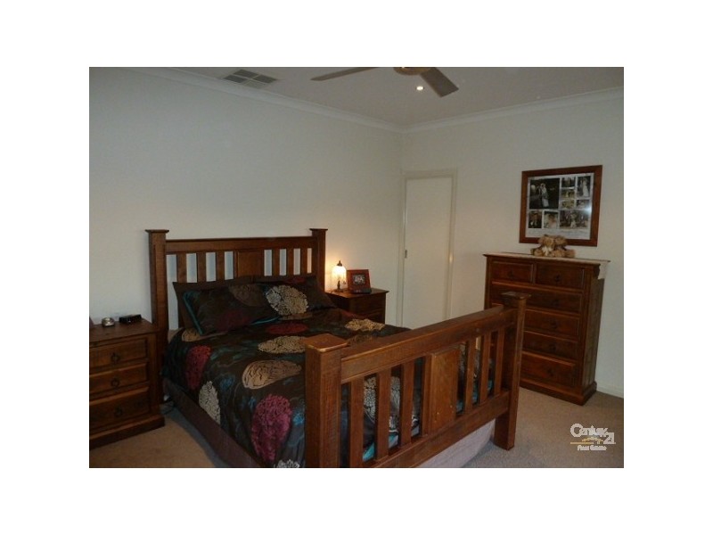 13 Ikona Drive, Echuca VIC 3564