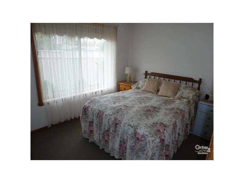 4/327 High Street, Echuca VIC 3564