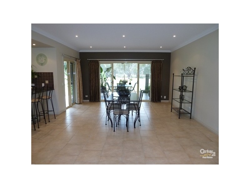 718 Anderson Rd, Echuca VIC 3564