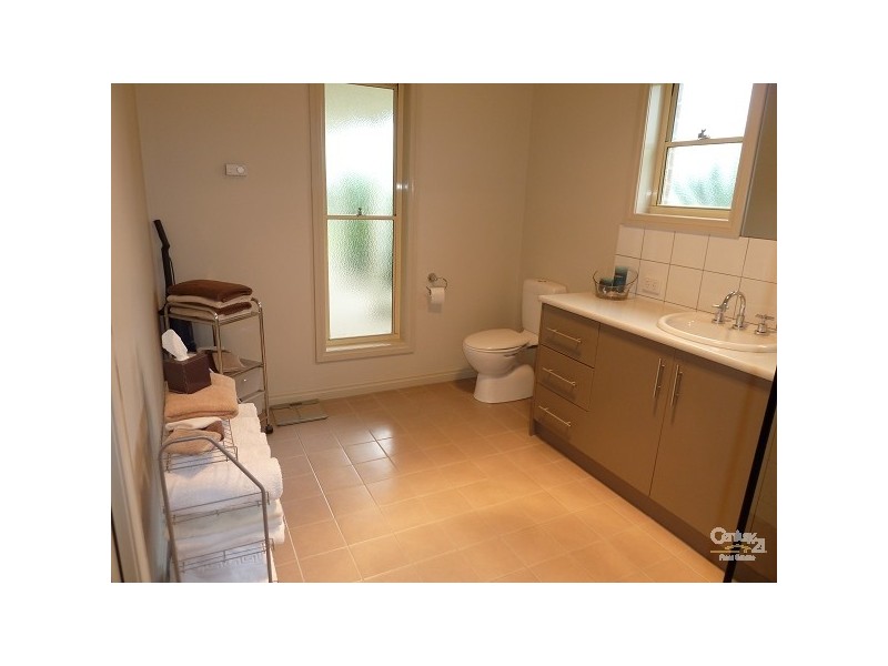 718 Anderson Rd, Echuca VIC 3564