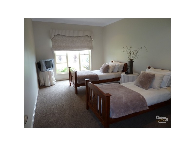 718 Anderson Rd, Echuca VIC 3564