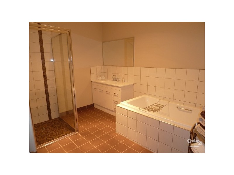 718 Anderson Rd, Echuca VIC 3564