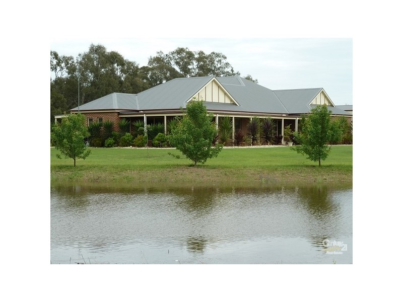 718 Anderson Rd, Echuca VIC 3564