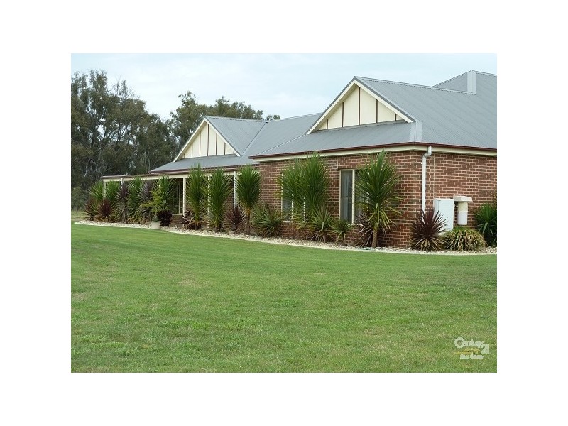 718 Anderson Rd, Echuca VIC 3564